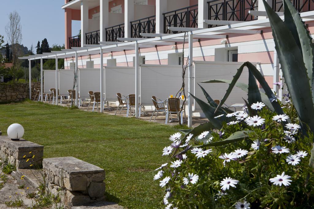Palatino Hotel Ликсури Екстериор снимка