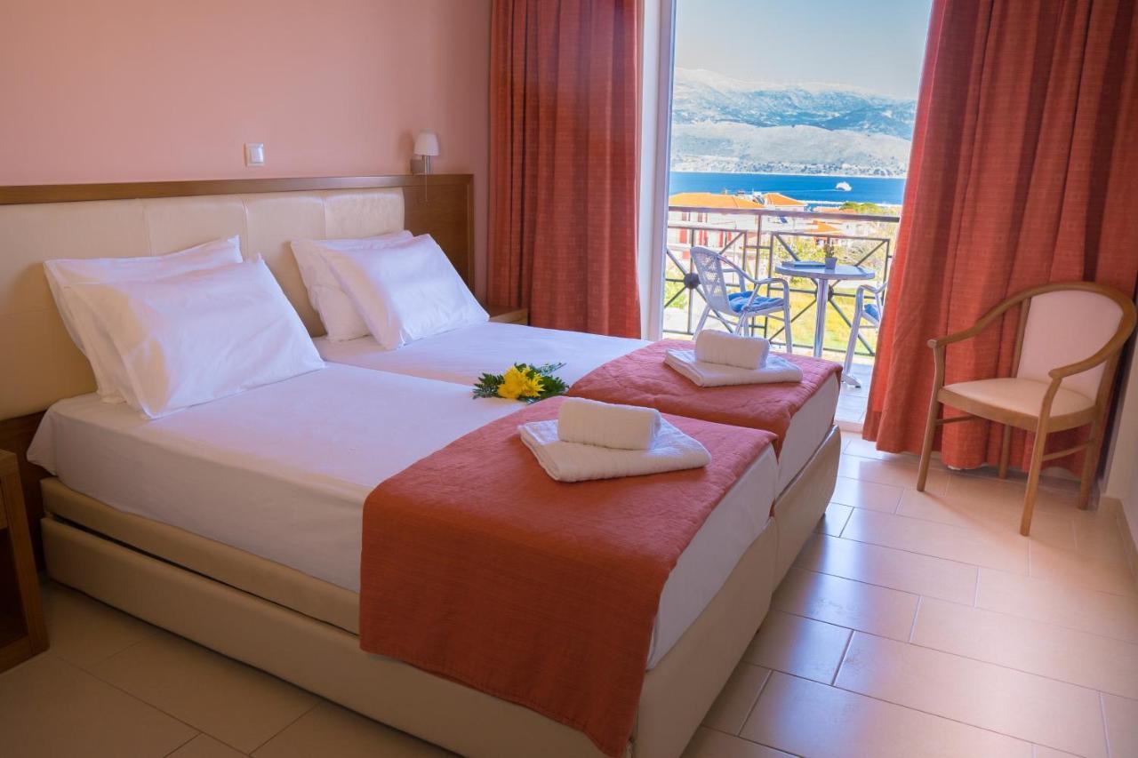 Palatino Hotel Ликсури Екстериор снимка