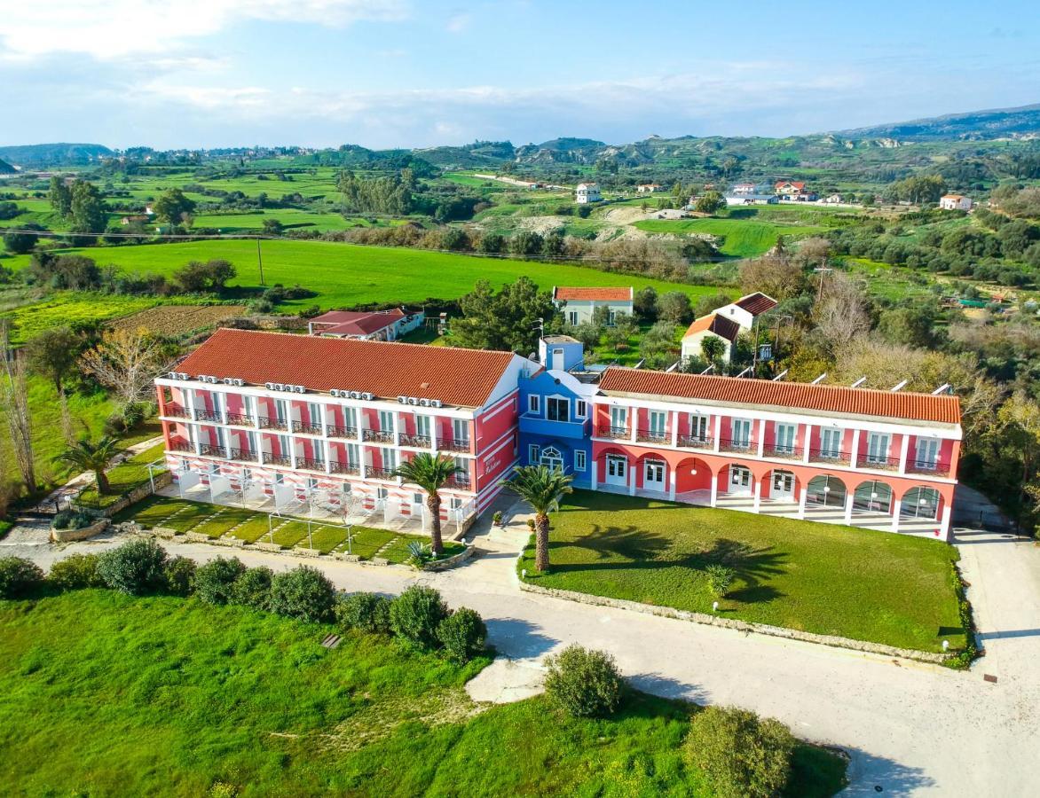 Palatino Hotel Ликсури Екстериор снимка