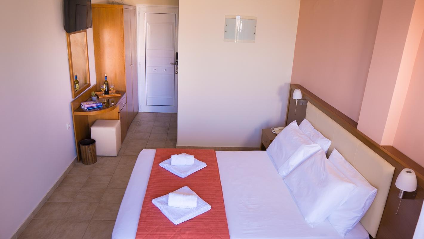 Palatino Hotel Ликсури Екстериор снимка