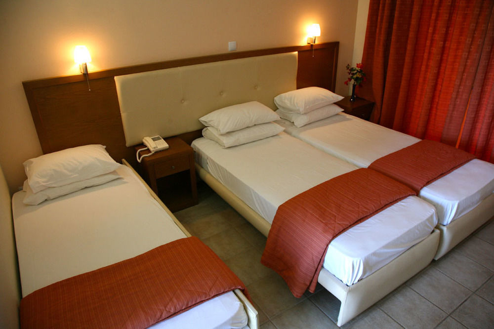 Palatino Hotel Ликсури Екстериор снимка